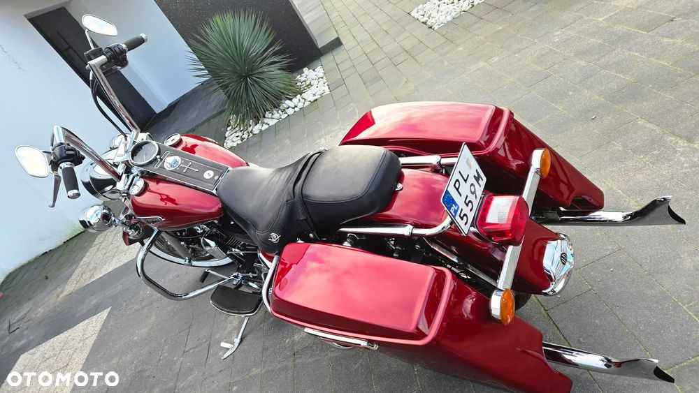 Harley-Davidson Touring Road King - 13