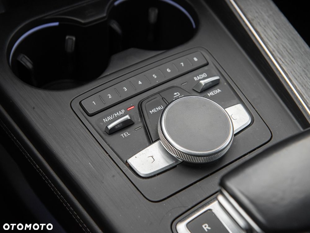 Audi A4 Allroad - 31