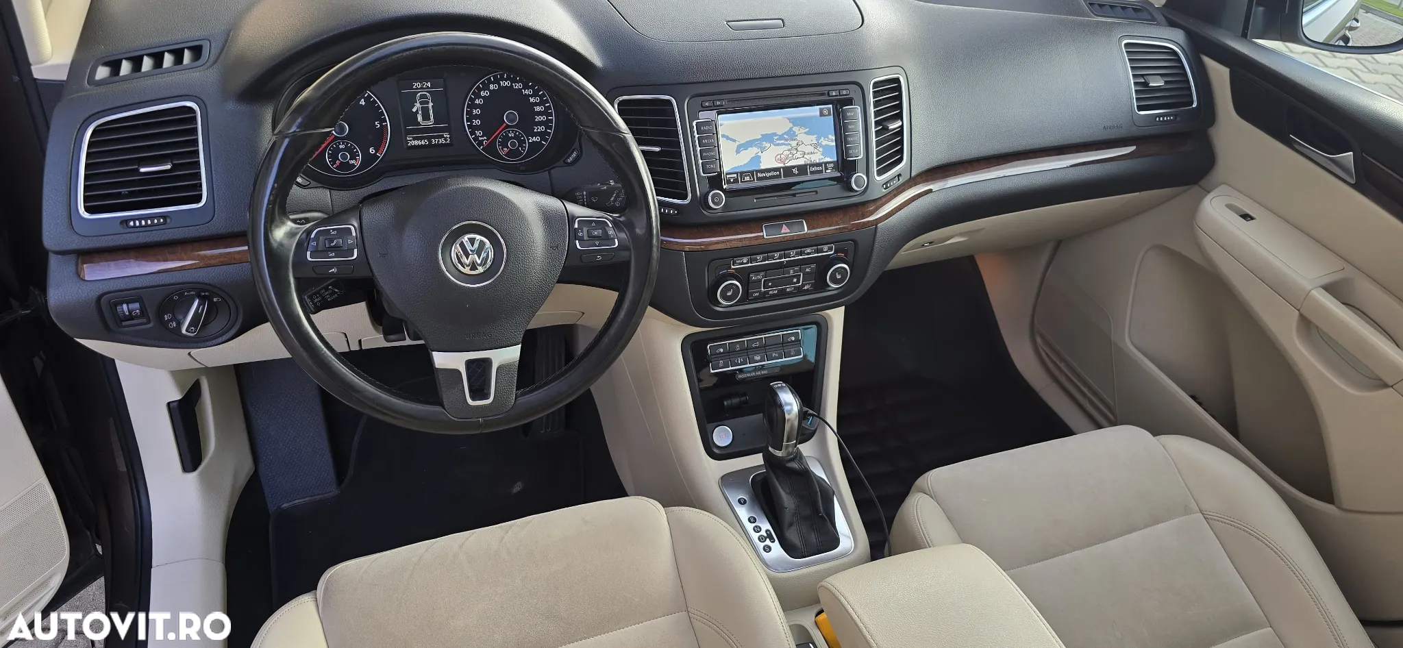 Volkswagen Sharan 2.0 TDI DSG BlueMotion Technology Highline - 24
