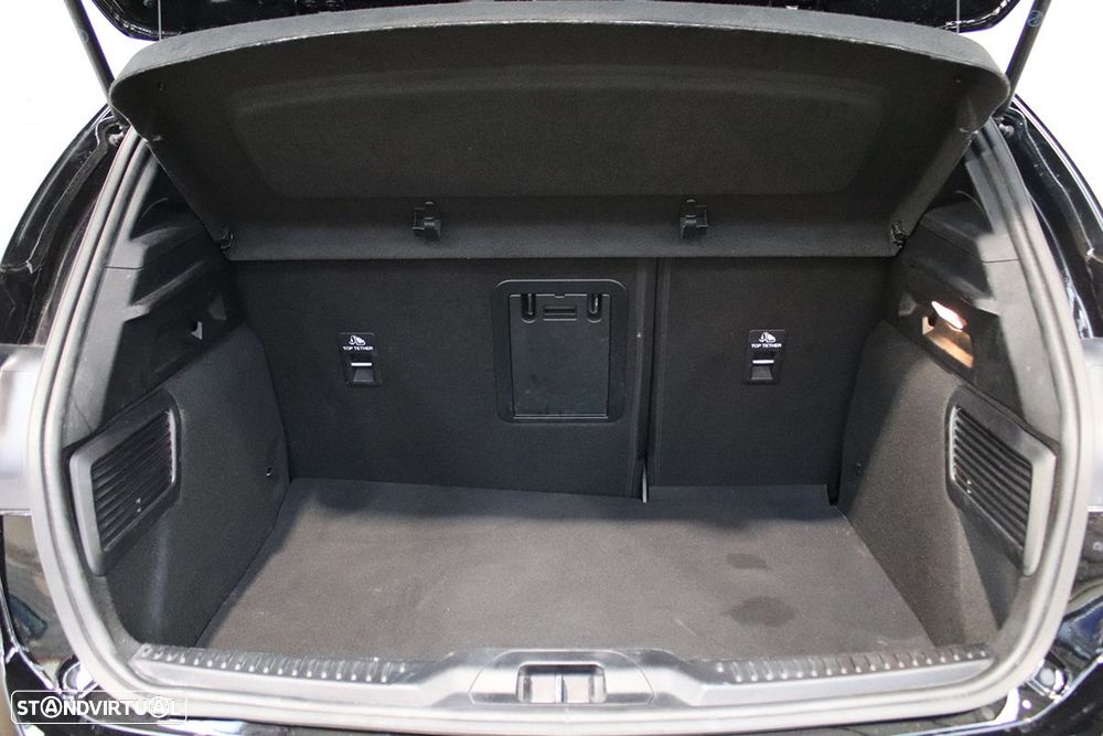 Ford Focus 1.0 EcoBoost MHEV ST-Line X Aut. - 23