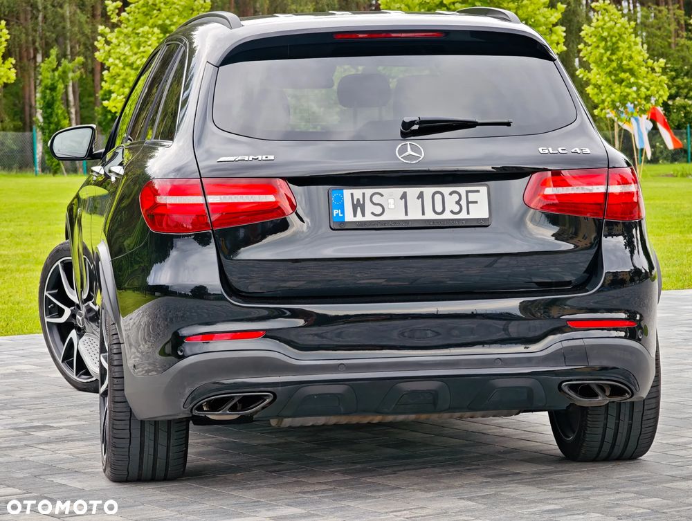 Mercedes-Benz GLC - 19