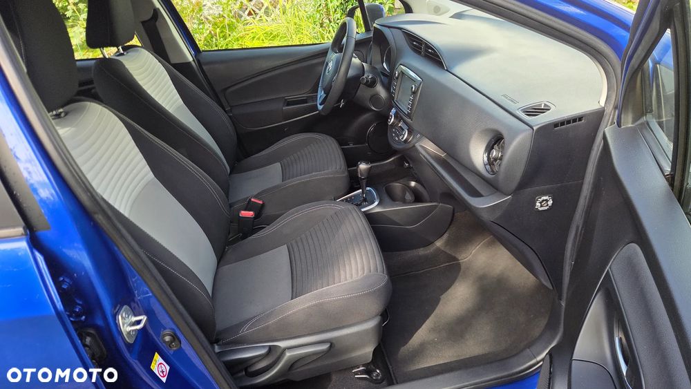 Toyota Yaris Hybrid 100 Premium EU6 - 15
