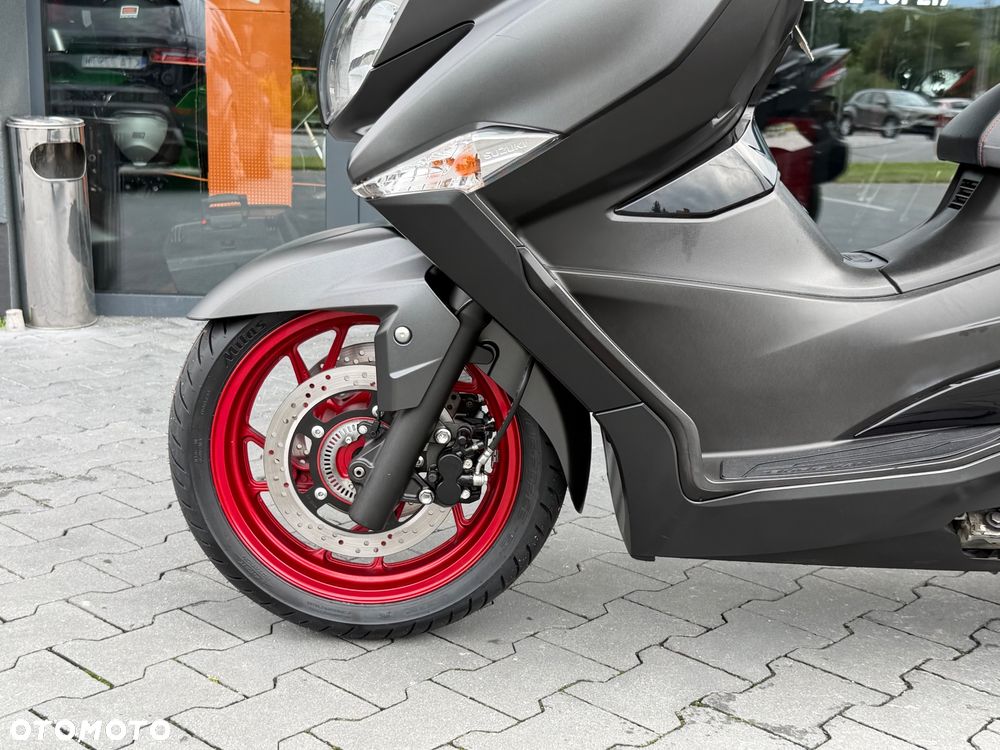 Suzuki Burgman - 35