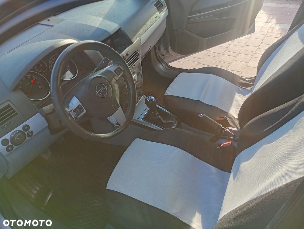 Opel Astra 1.4 - 7