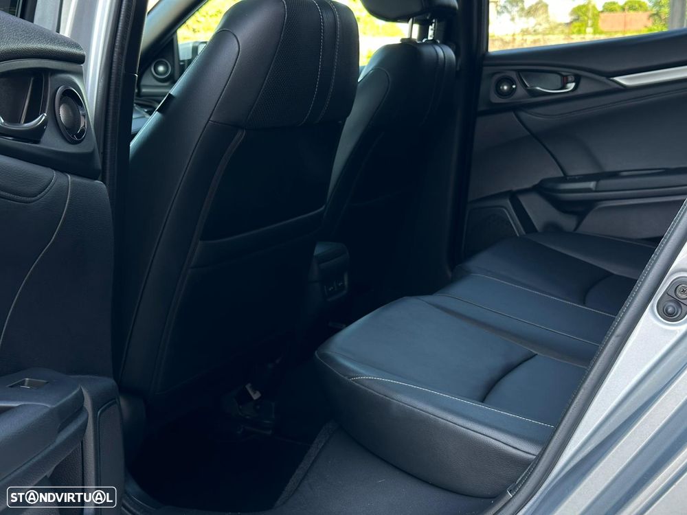Honda Civic 1.0 i-VTEC Turbo CVT Elegance - 38