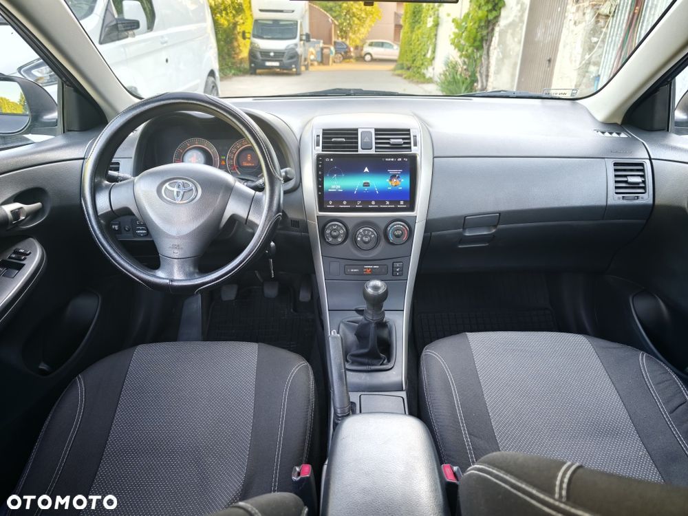 Toyota Corolla - 6