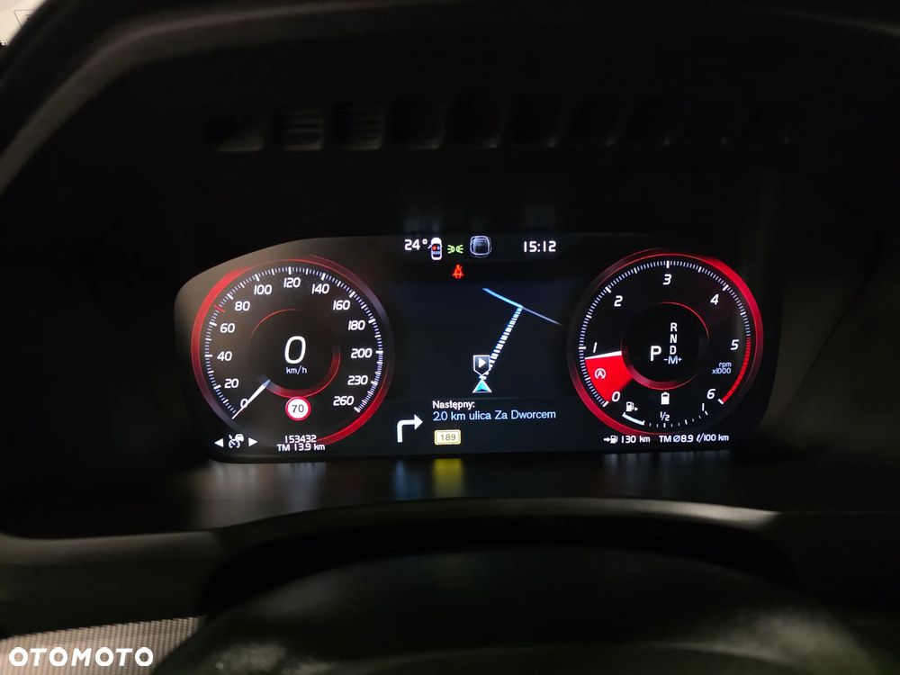 Volvo XC 90 D5 AWD R-Design - 16