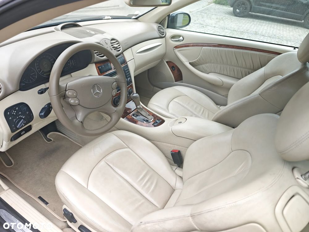Mercedes-Benz CLK - 7
