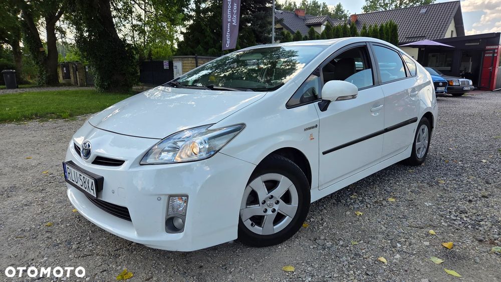 Toyota Prius 1.8 HSD Life - 1