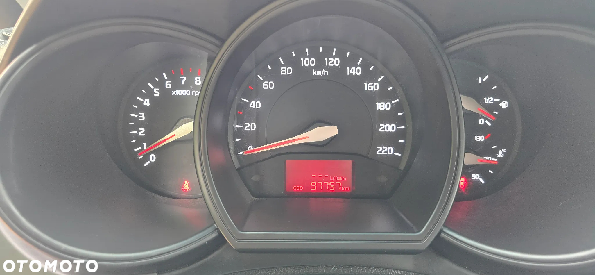 Kia Rio 1.4 XL Business Line - 24