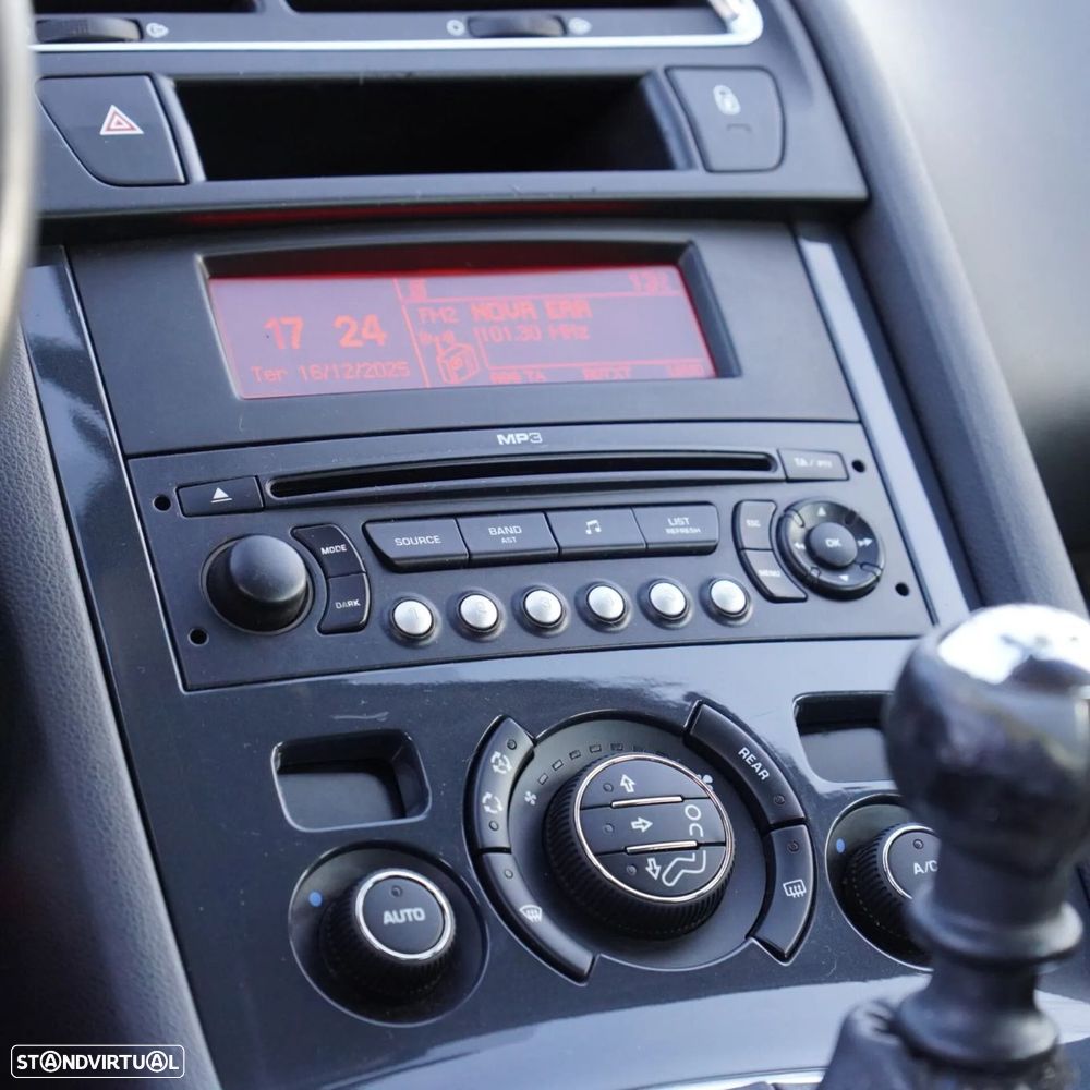 Peugeot 5008 1.6 HDi Premium - 21