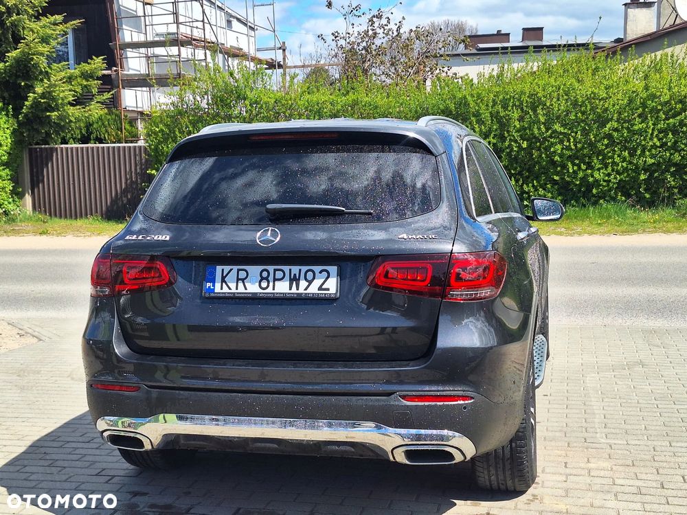 Mercedes-Benz GLC 200 - 16