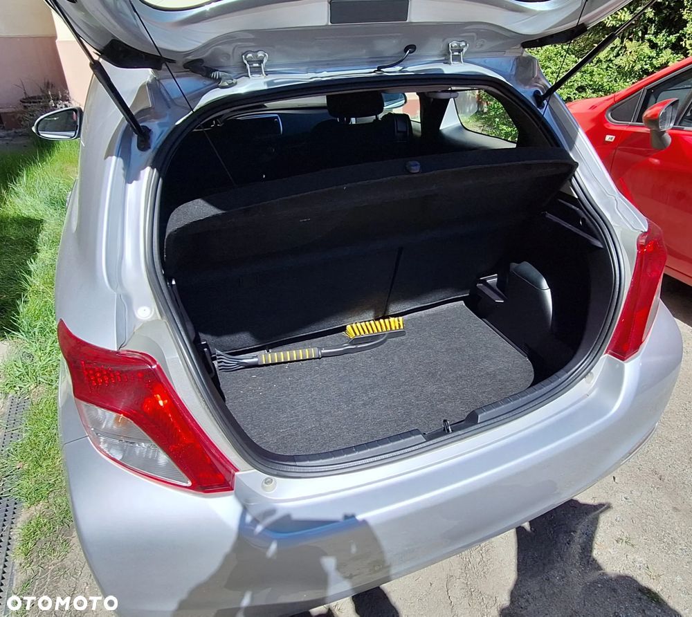 Toyota Yaris 1.33 Luna - 9