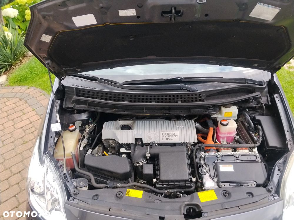 Toyota Prius 1.8 Hybrid Premium - 17