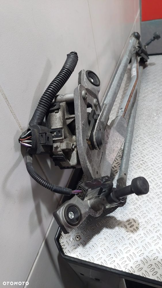 MECHANIZM WYCIERACZEK FORD MONDEO MK4 R2009 NR 7S7117508AA - 2