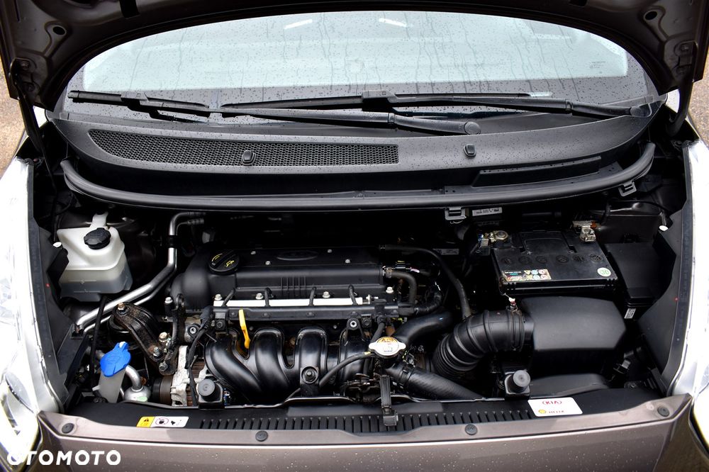 Kia Venga 1.4 CVVT Fifa World Cup Edition - 37