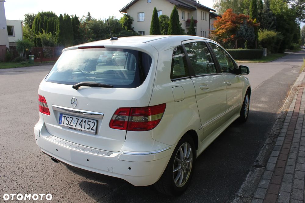 Mercedes-Benz Klasa B 150 BlueEffICIENCY - 30