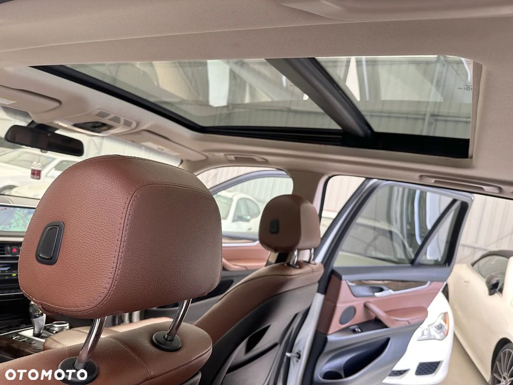 BMW X5 3.5i xDrive - 9