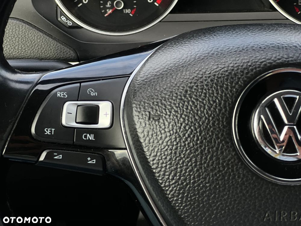 Volkswagen Jetta - 18