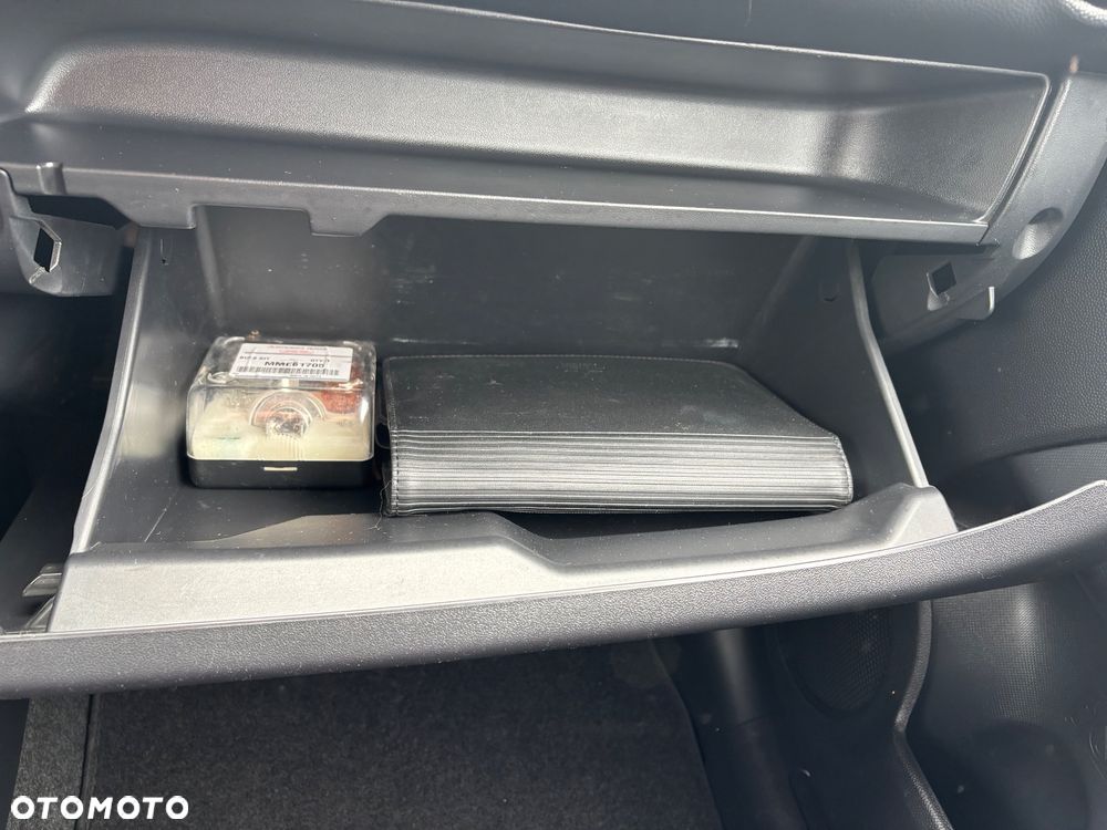 Mitsubishi Space Star - 18