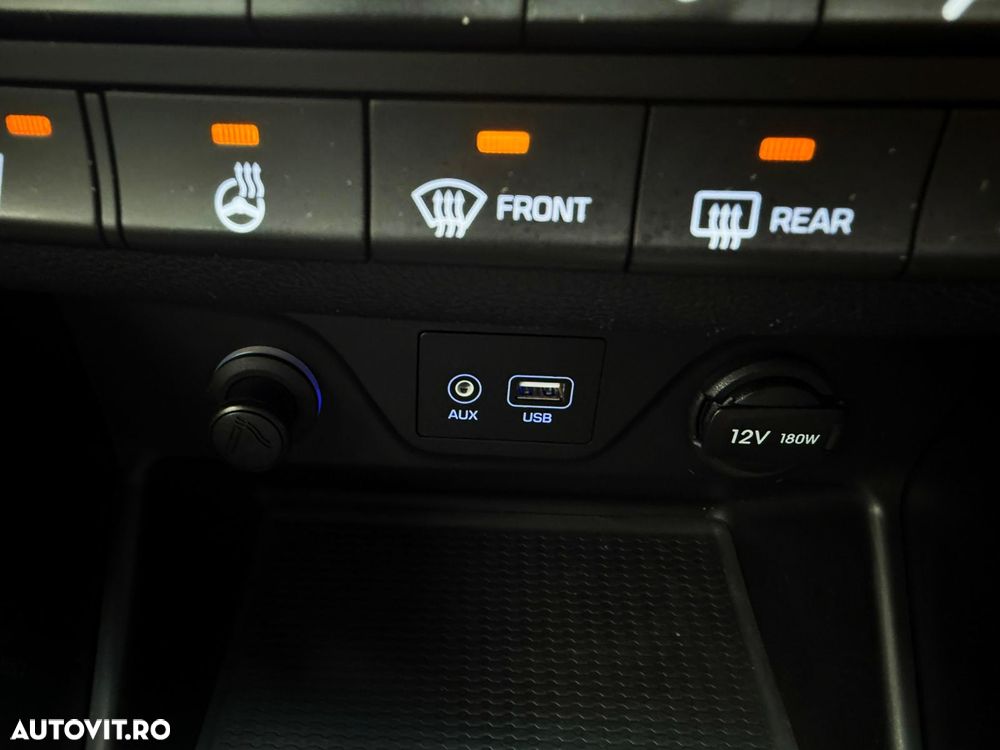 Hyundai Tucson 2.0 CRDI 4WD Automatik Style - 33