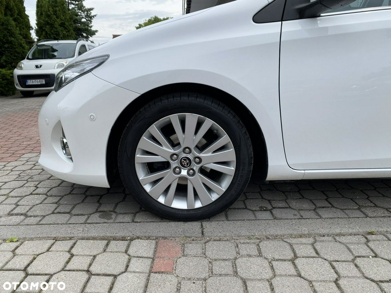 Toyota Auris - 10