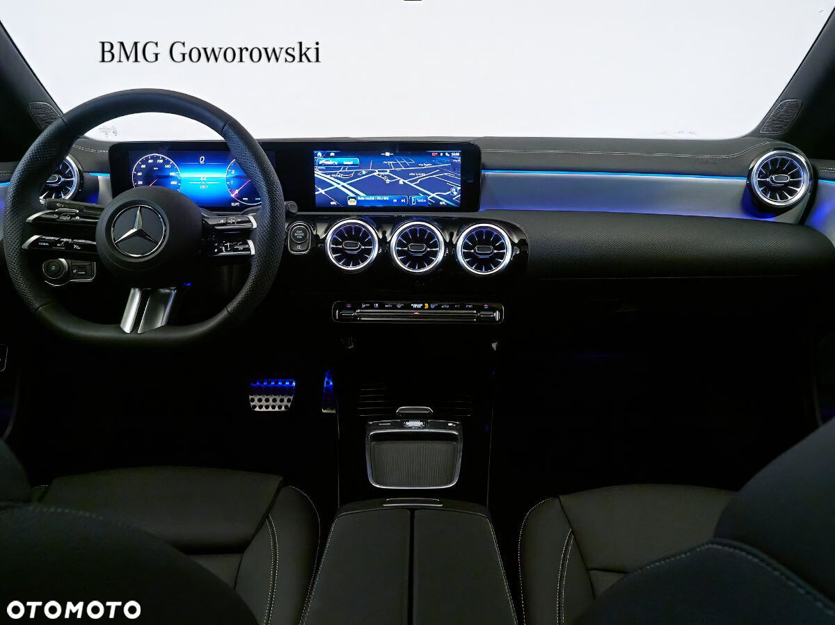 Mercedes-Benz CLA - 11