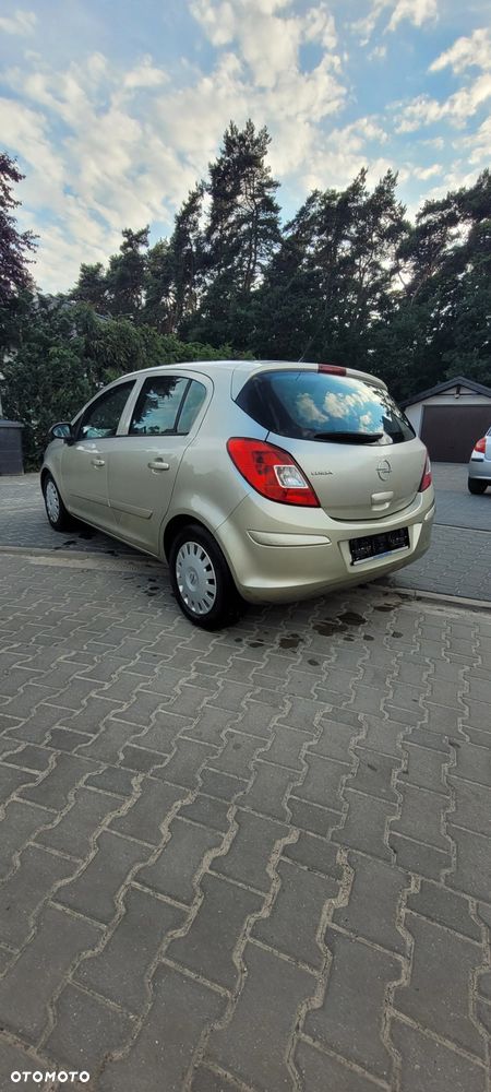 Opel Corsa - 4