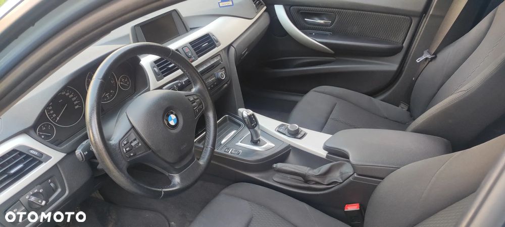 BMW Seria 3 - 10