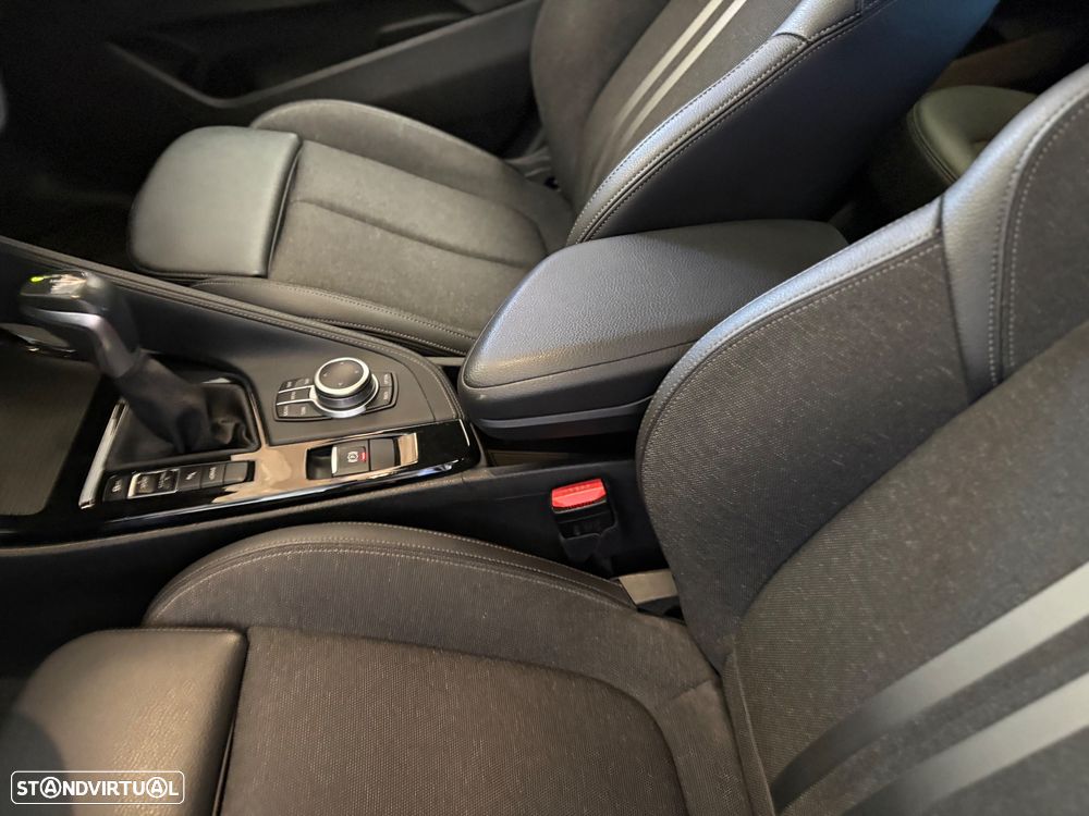 BMW X2 25 e xDrive Pack M - 32
