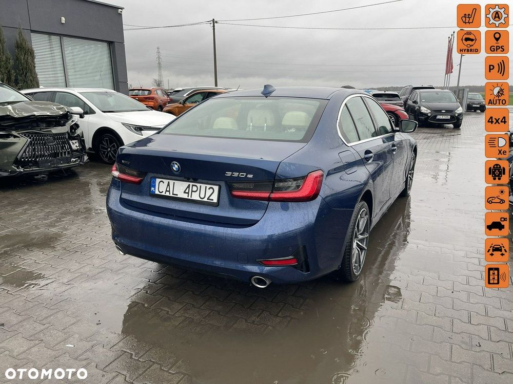 BMW Seria 3 330e PHEV xDrive - 1