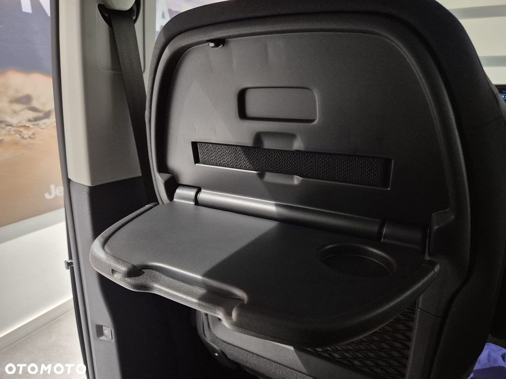 Peugeot Traveller 2.2 BlueHDi Long Business EAT8 - 15