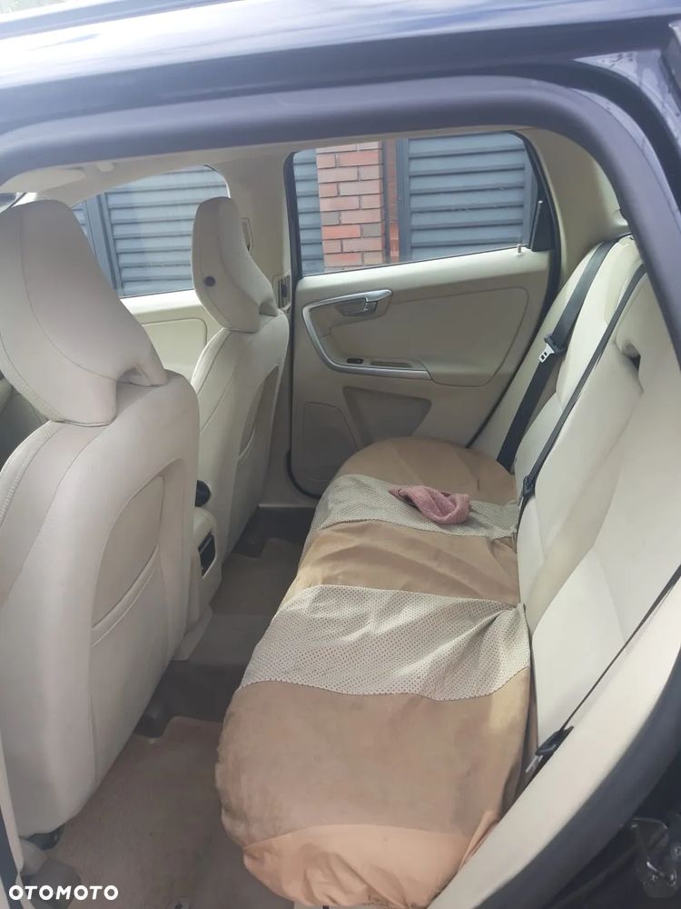 Volvo XC 60 2.4D - 34