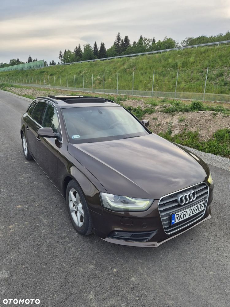 Audi A4 Avant 2.0 TDI DPF Ambiente - 11