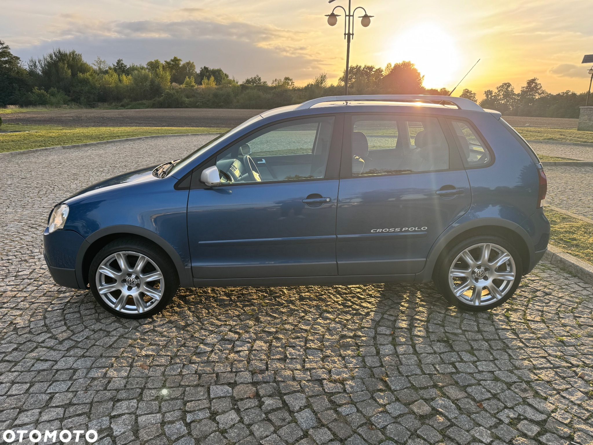 Volkswagen Polo - 2