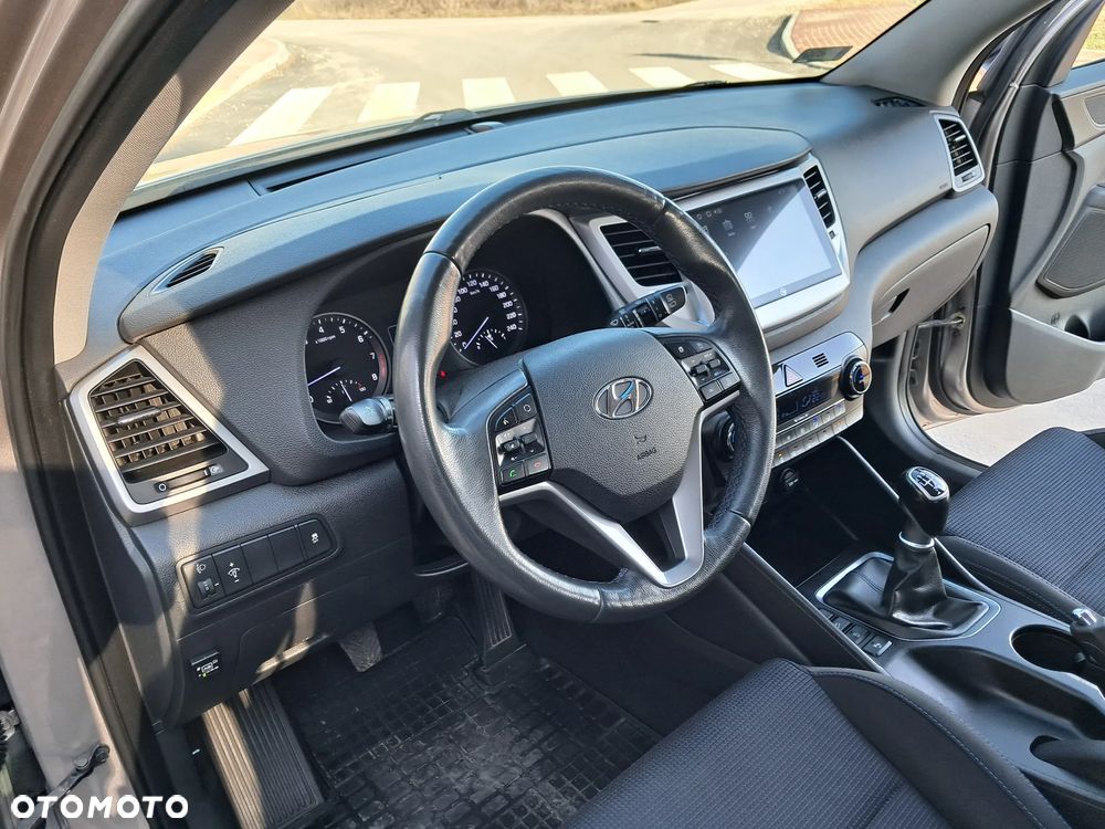 Hyundai Tucson 1.6 GDI BlueDrive Comfort 2WD - 14