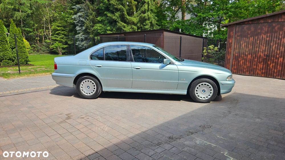 BMW Seria 5 523i - 17