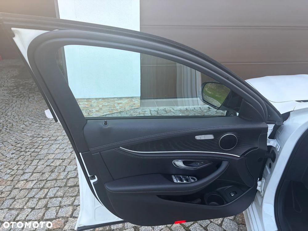 Mercedes-Benz Klasa E 220 d 4-Matic AMG - 10
