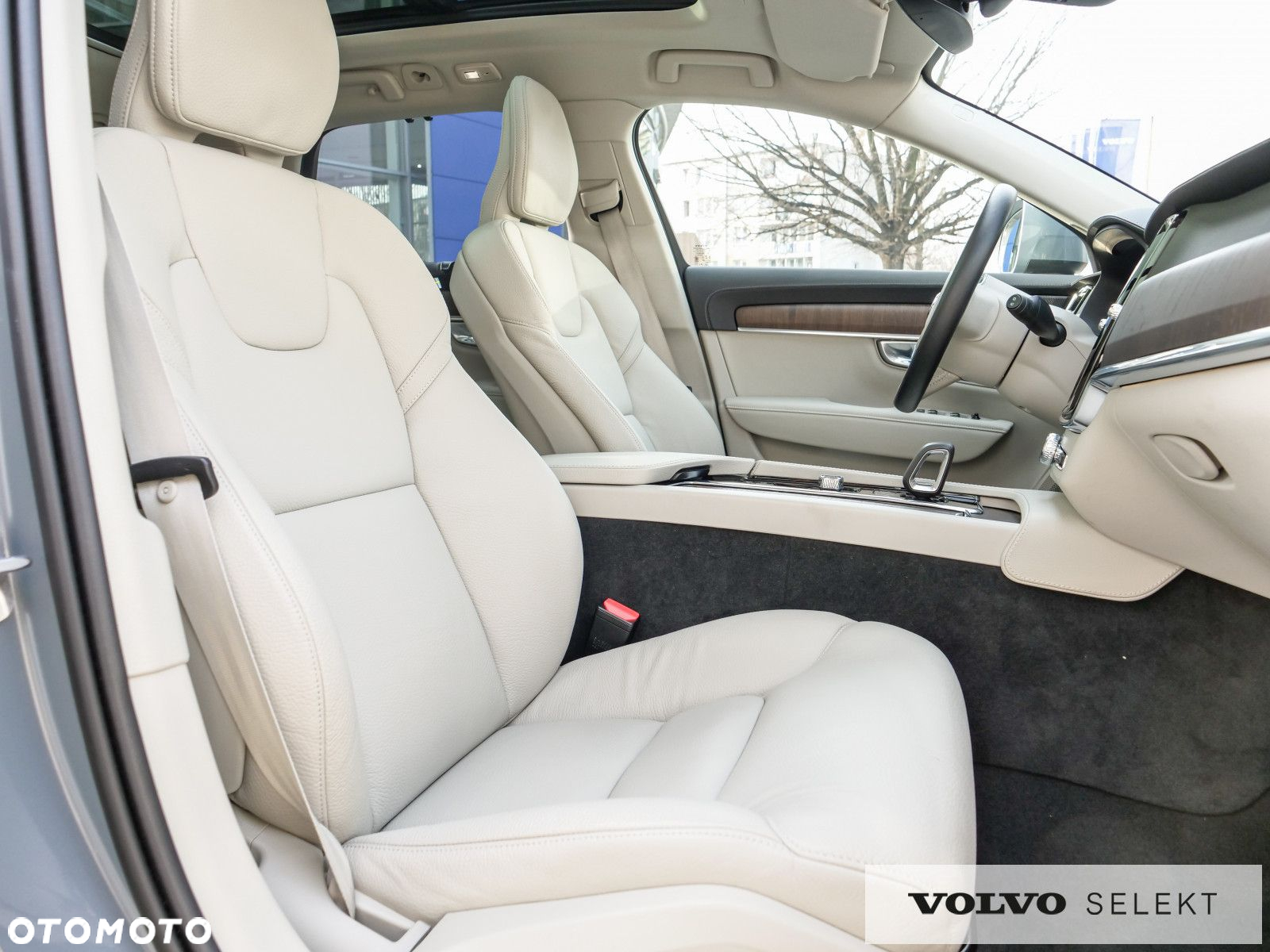 Volvo V90 Cross Country - 33