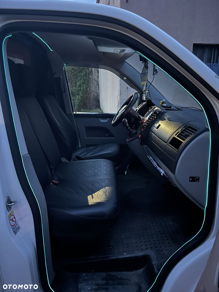 Volkswagen Transporter Caravelle Kurz BMT Profi - 15