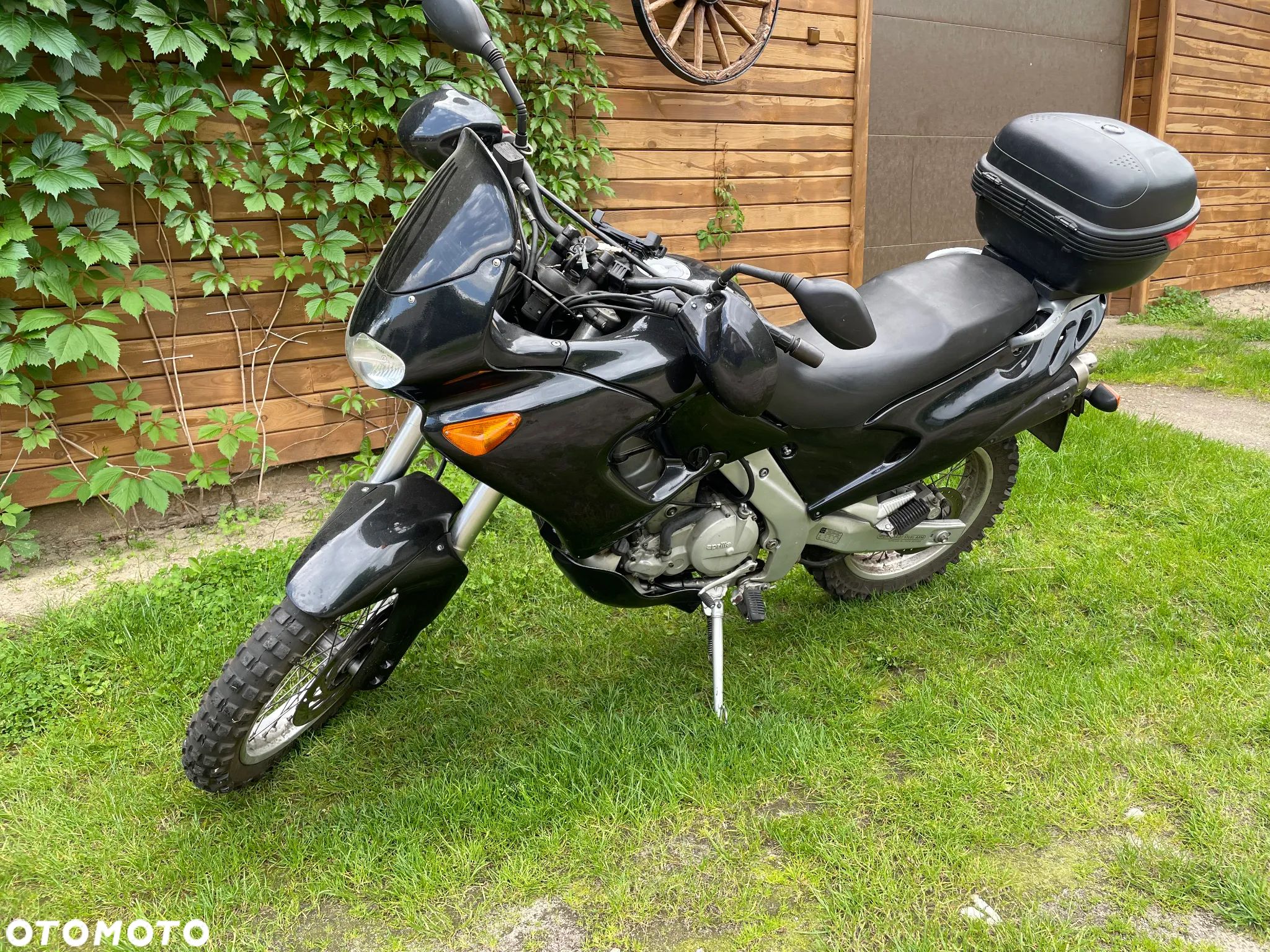 Aprilia Pegaso - 1