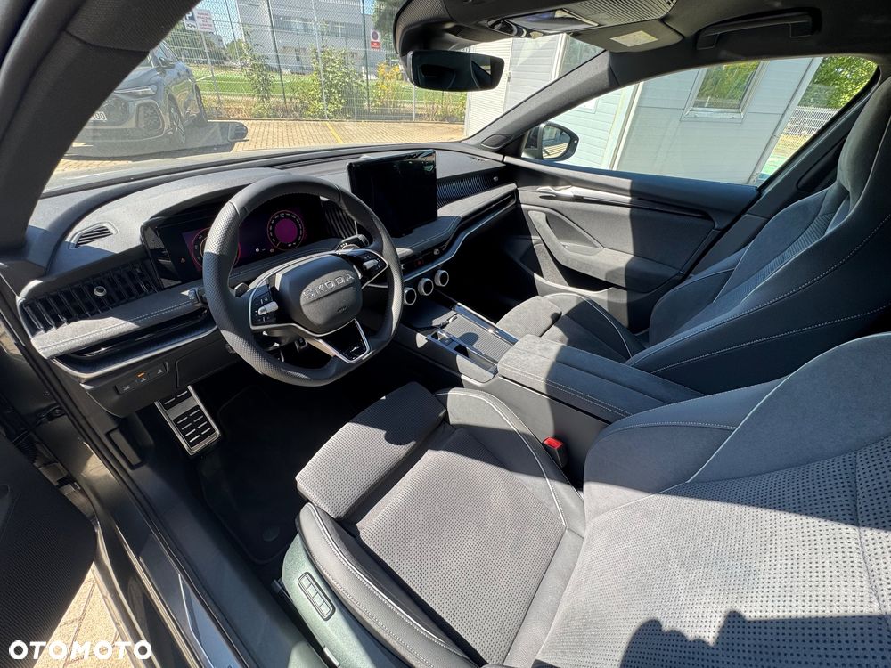 Skoda Superb 2.0 TSI Sportline DSG - 10