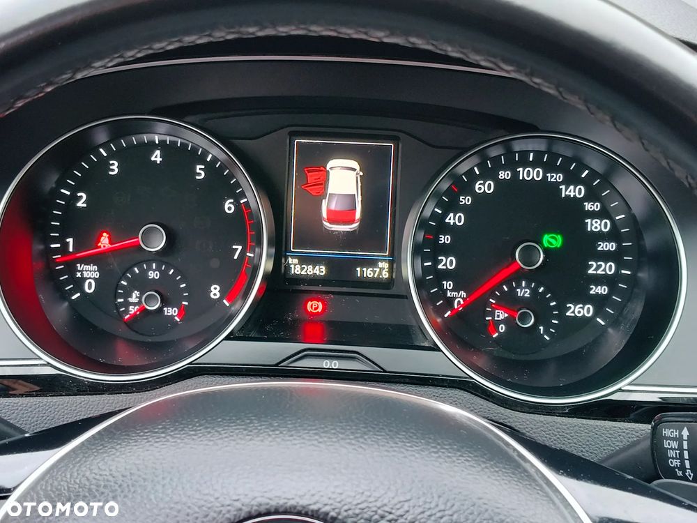Volkswagen Passat 1.8 TSI BMT Comfortline DSG - 23