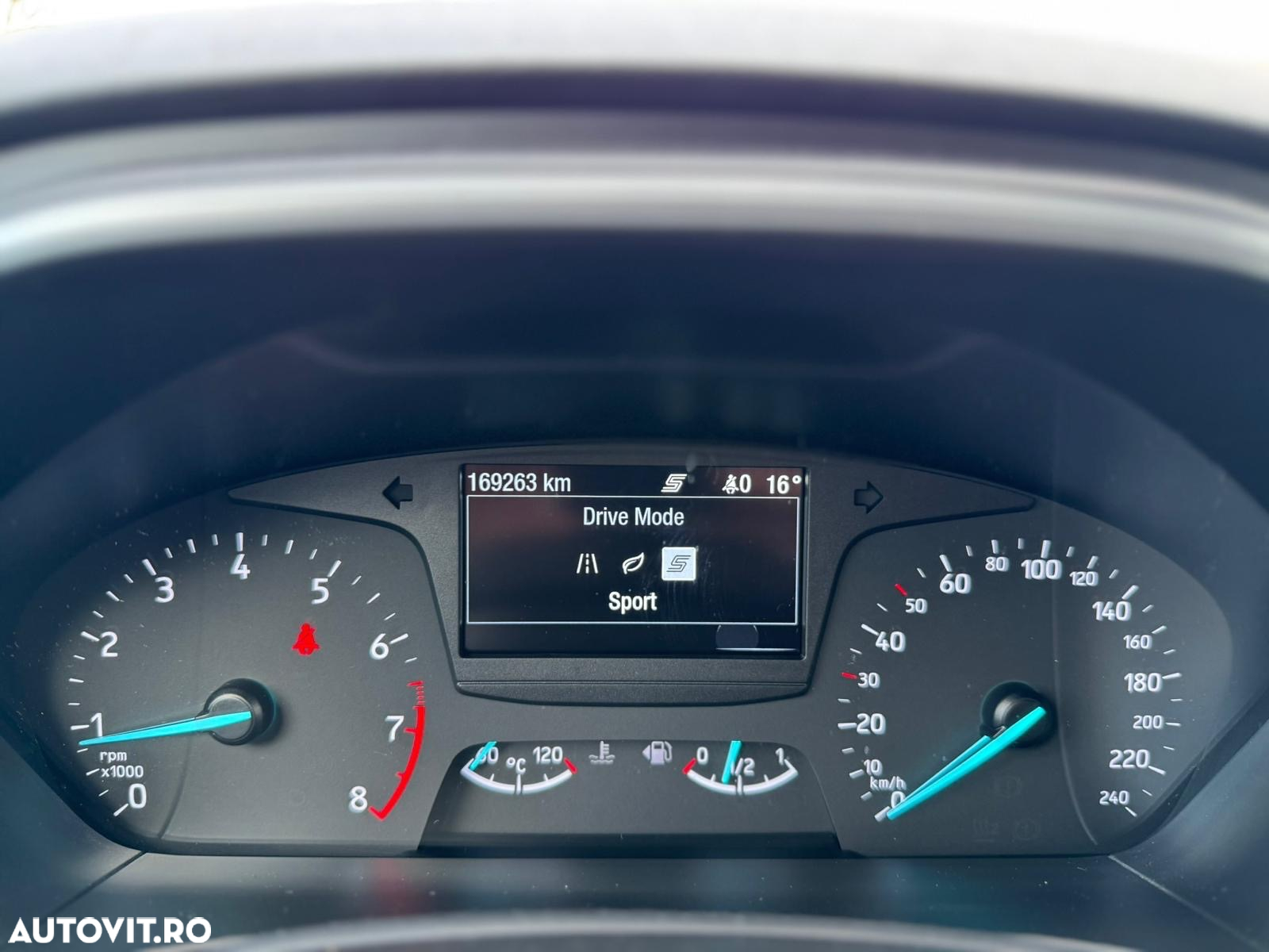 Ford Focus 1.0 EcoBoost Start-Stopp-System TREND - 17