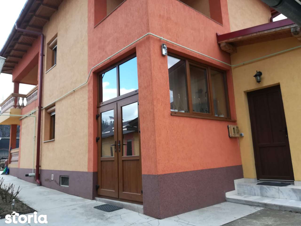 Casă cu anexe și teren în Stațiunea Gura Humorului - Imagine principală: 3/20