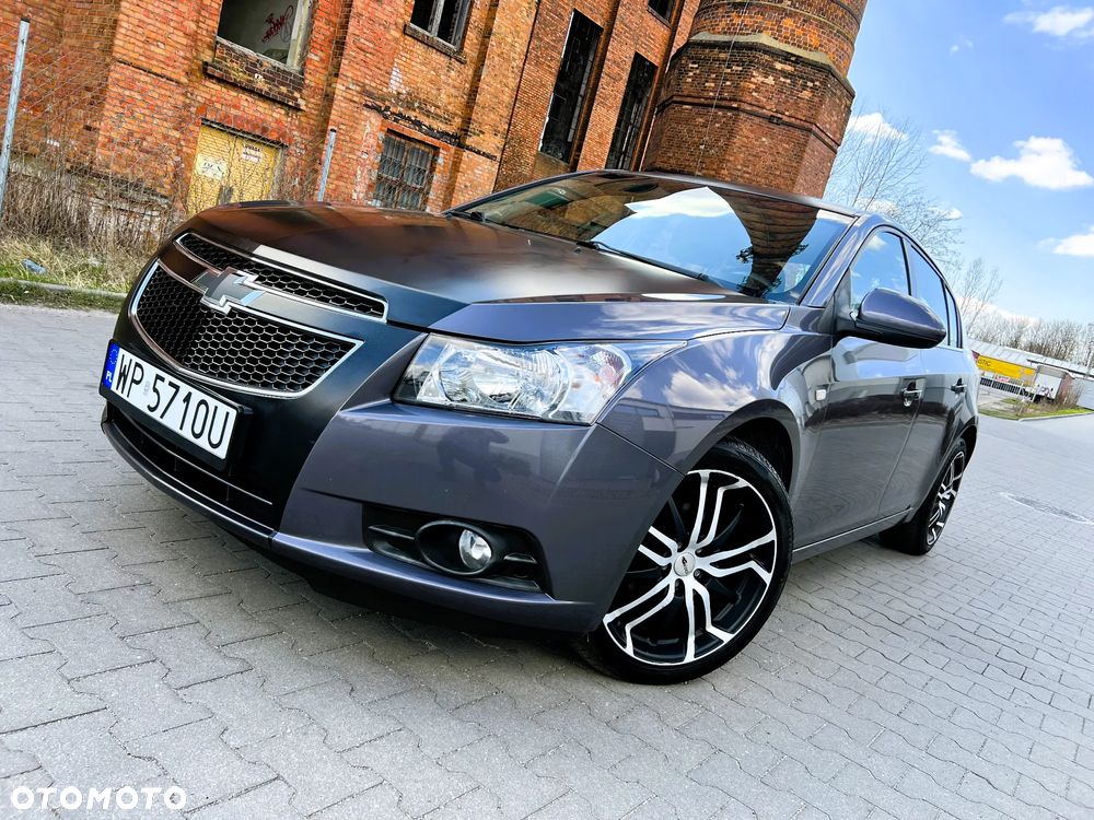 Chevrolet Cruze 1.8 LT+ - 1