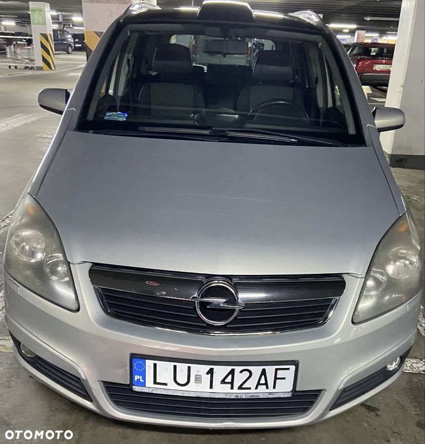 Opel Zafira 1.8 Easytronic Cosmo - 1