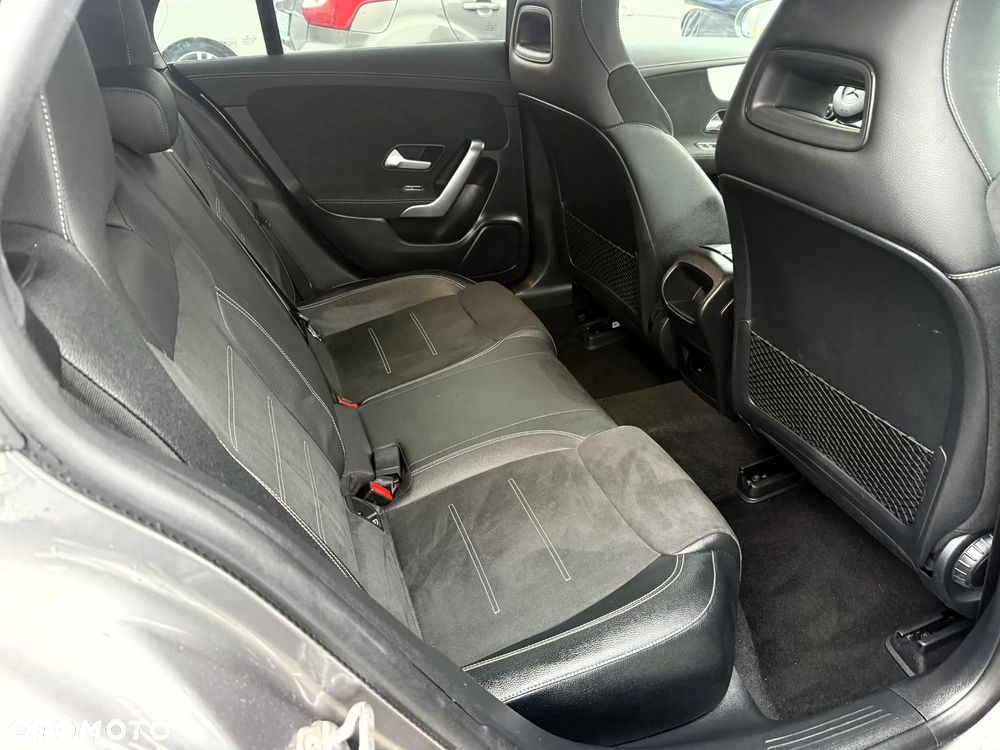 Mercedes-Benz CLA 200 7G-DCT Edition AMG Line - 11