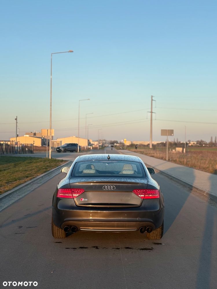 Audi S5 Coupé 4.2 Quattro - 16