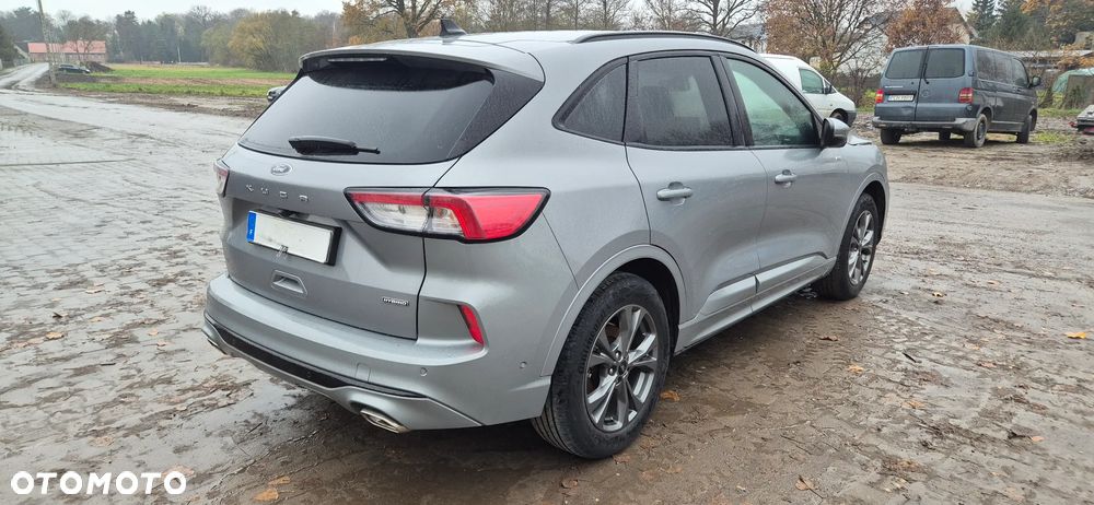 Ford Kuga 2.5 Duratec FHEV ST-LINE - 12